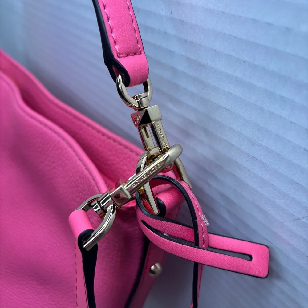 Michael Kors Townsend Pink Leather Small Convertible Bucket Bag Crossbody - Picture 4 of 15